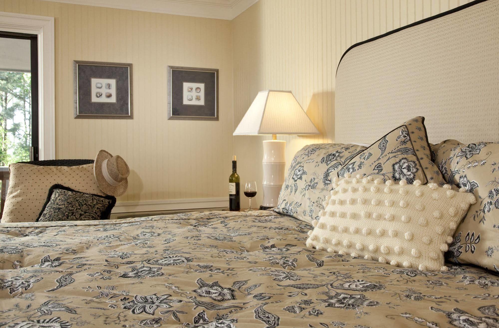 Refuge Inn Чинкотиг Экстерьер фото