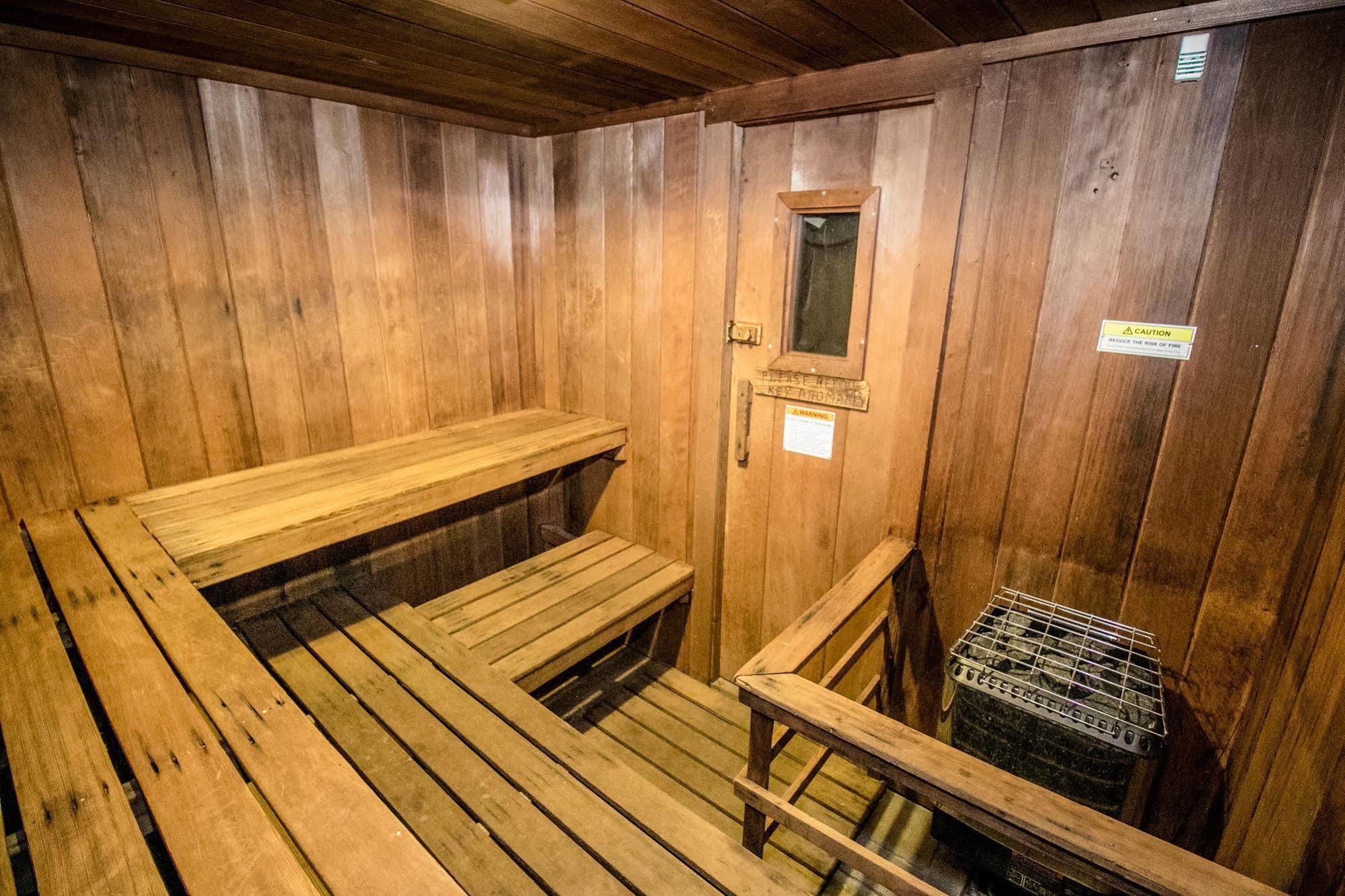 Refuge Inn Чинкотиг Экстерьер фото